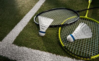 What Are Some Essential Features to Look for in Badminton Sets?